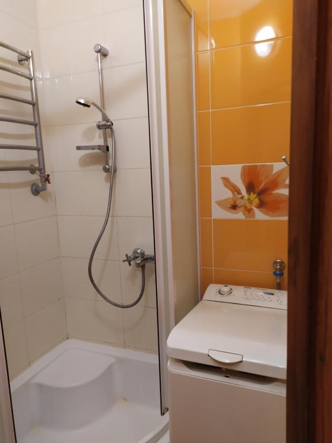 Three Bedroom Stepana Bandery Street Rivne Luaran gambar