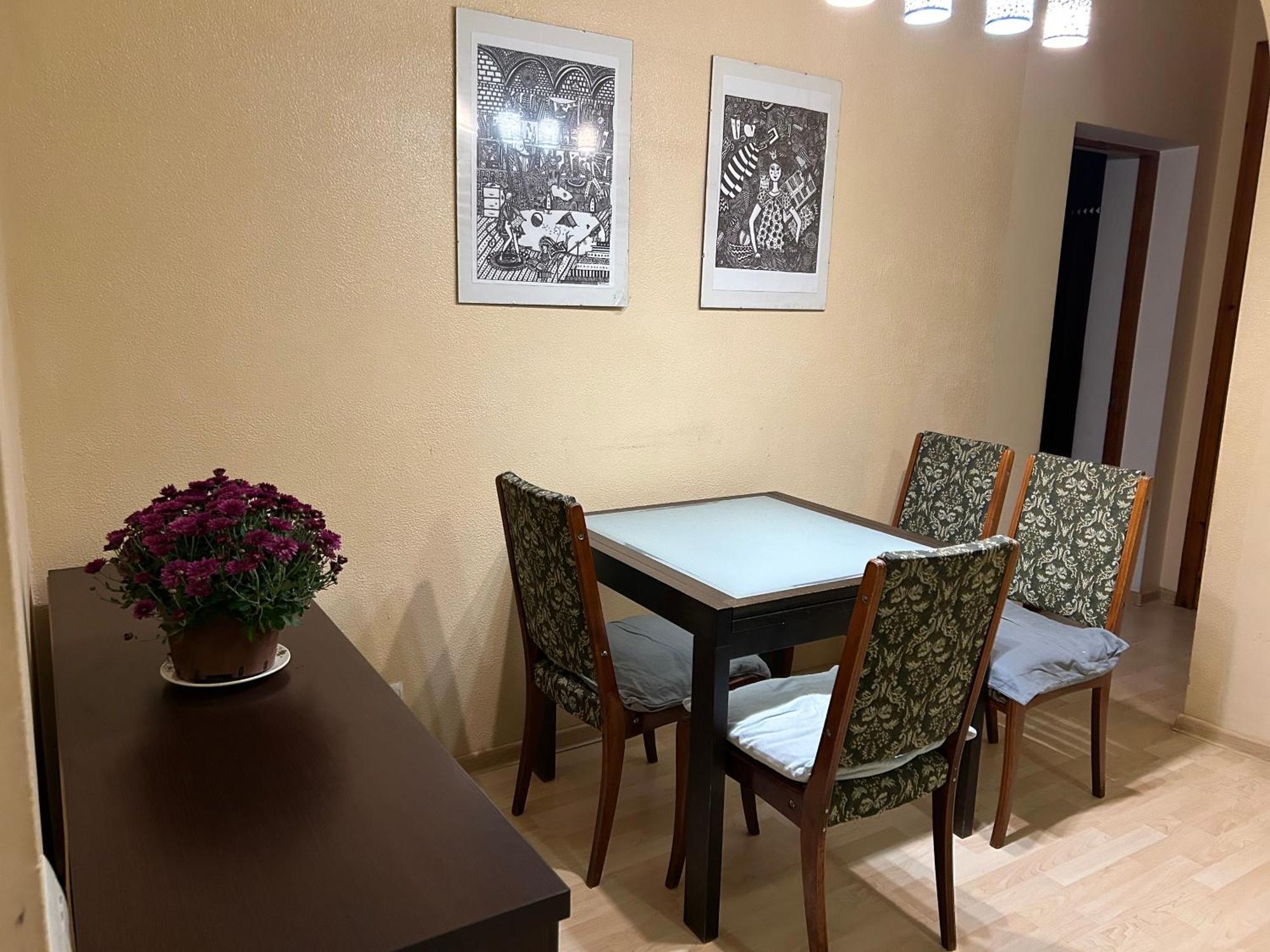 Three Bedroom Stepana Bandery Street Rivne Luaran gambar